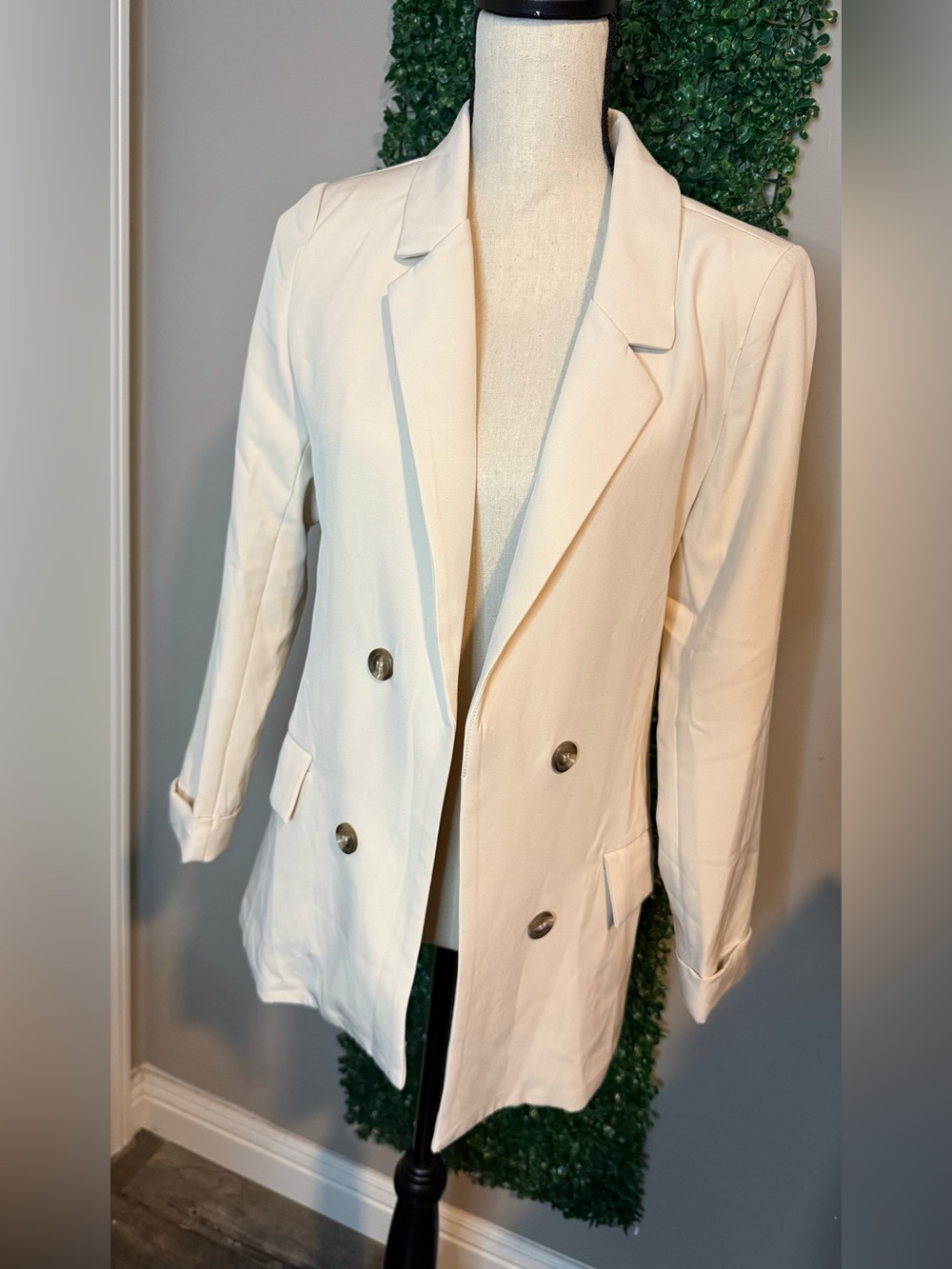 Workshop Republic Clothing Cream Double-Breasted Blazer